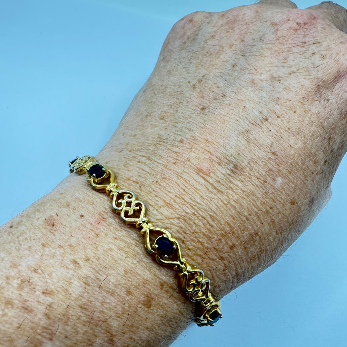 Vintage Deco Blue Sapphire Tennis Bracelet, Golden 925 Sterling Silver (7.5 Inch)