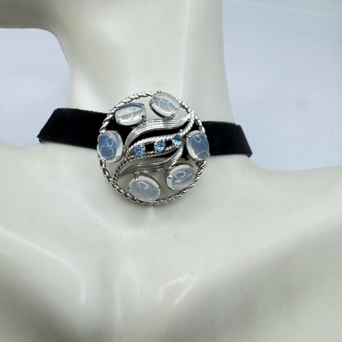 Vintage White Moonstone 925 Sterling Silver Rhodium Brooch Pin Necklace Black Velvet Choker