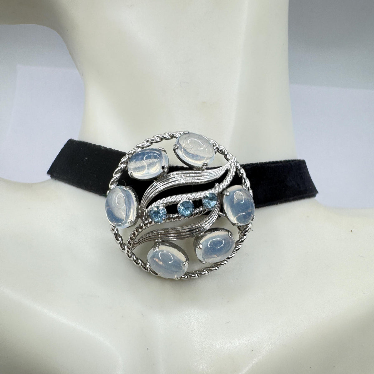 Vintage White Moonstone 925 Sterling Silver Rhodium Brooch Pin Necklace Black Velvet Choker