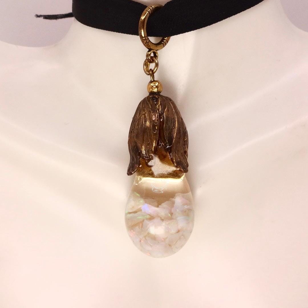 Vintage White Floating Opal Choker Pendant Necklace Black Choker