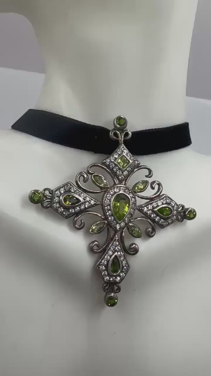 Vintage Green Cross Chrome Diopside Peridot Choker 925 Sterling Silver Cross Pendant
