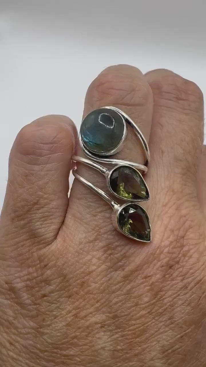 Vintage Green Labradorite Rainbow Moonstone Stone Silver Ring