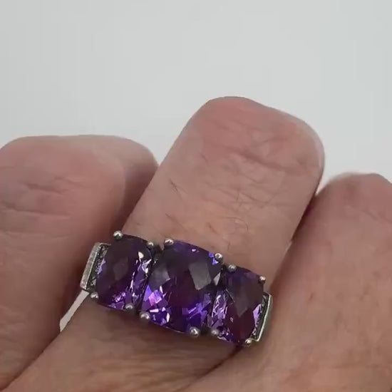 Vintage Purple Amethyst Ring in 925 Sterling Silver