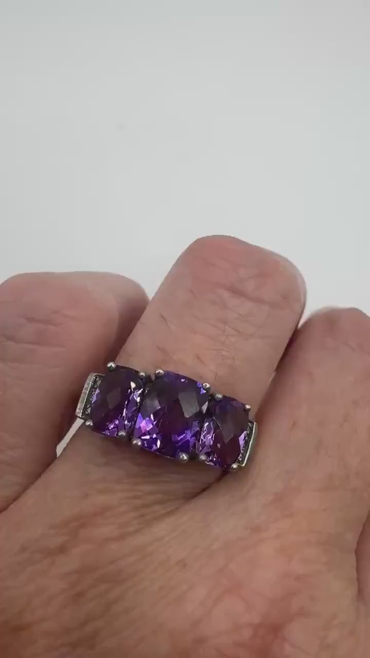 Vintage Purple Amethyst Ring in 925 Sterling Silver