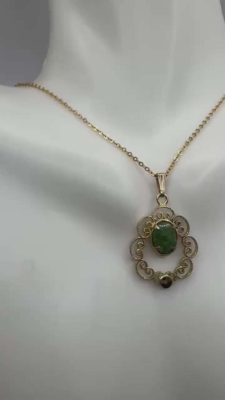 Vintage Green Jade Leaf Yellow Gold Filled Necklace