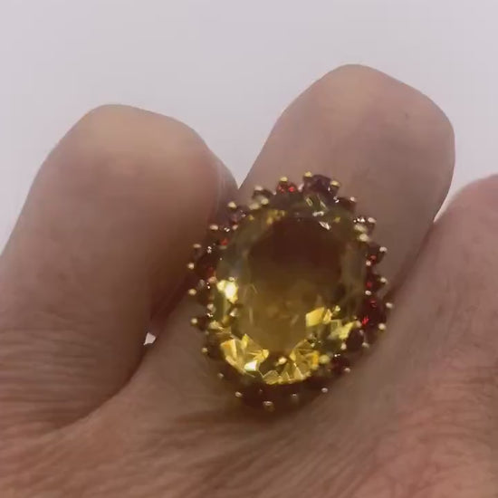Vintage Goldenen Citrine and Red Garnet 925 Golden Sterling Silver Ring