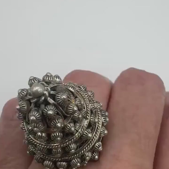 Vintage antique Yemmonite 925 Sterling Silver Pillbox Ring