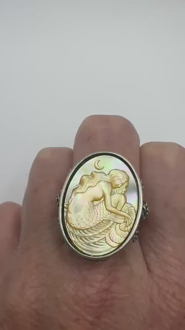 Vintage Mermaid Abalone Cameo 925 Sterling Silver Ring