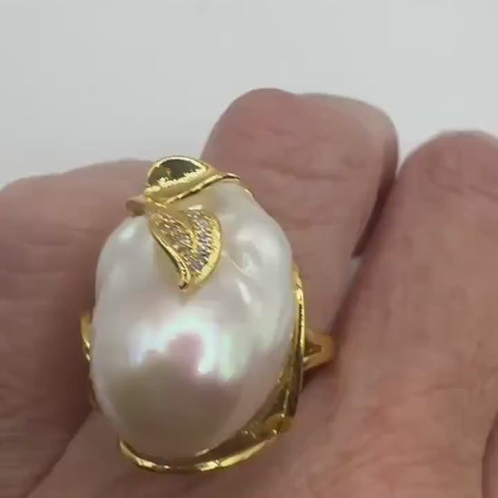 Vintage Biwa Pearl Ring Golden 925 Sterling Silver Cocktail Statement Adjustable