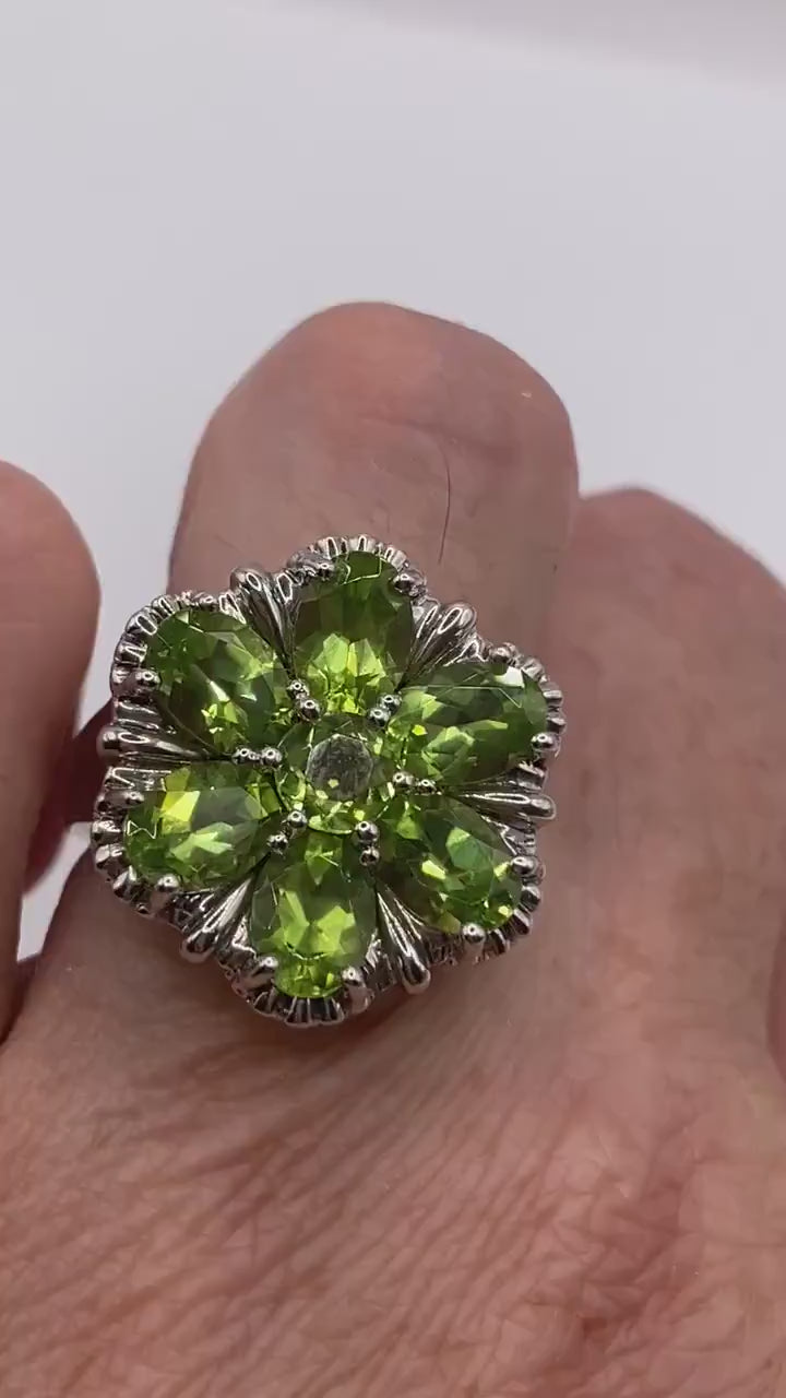 Vintage Green Peridot Flower 925 Sterling Silver Ring