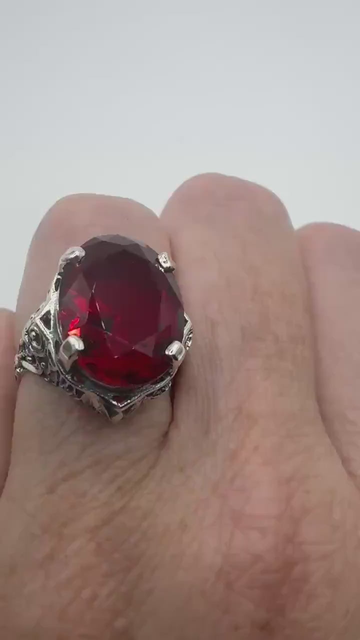 Vintage Garnet Crystal  Ring 925 Sterling Silver