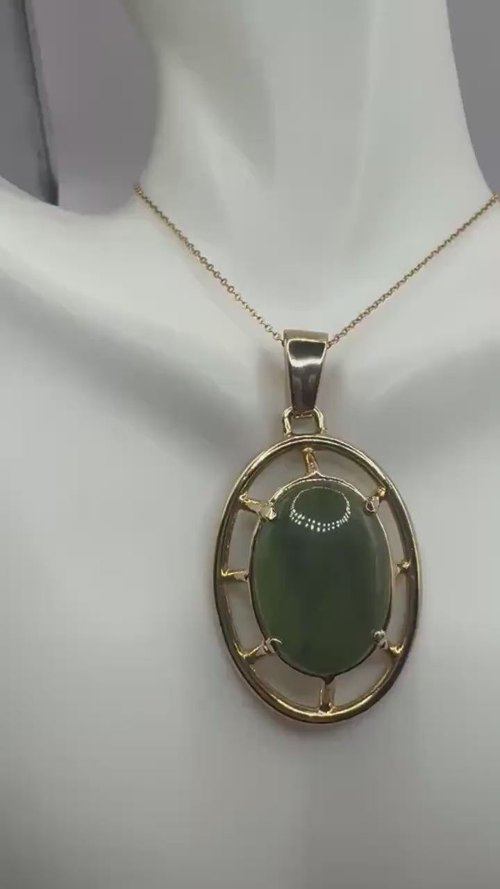 Vintage Green Jade Leaf Yellow Gold Filled Necklace