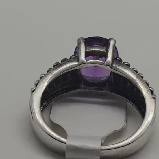 Vintage Purple Amethyst Ring in 925 Sterling Silver