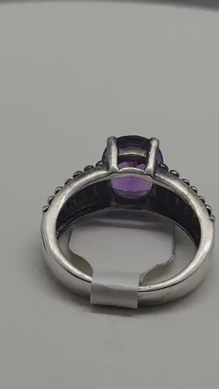 Vintage Purple Amethyst Ring in 925 Sterling Silver